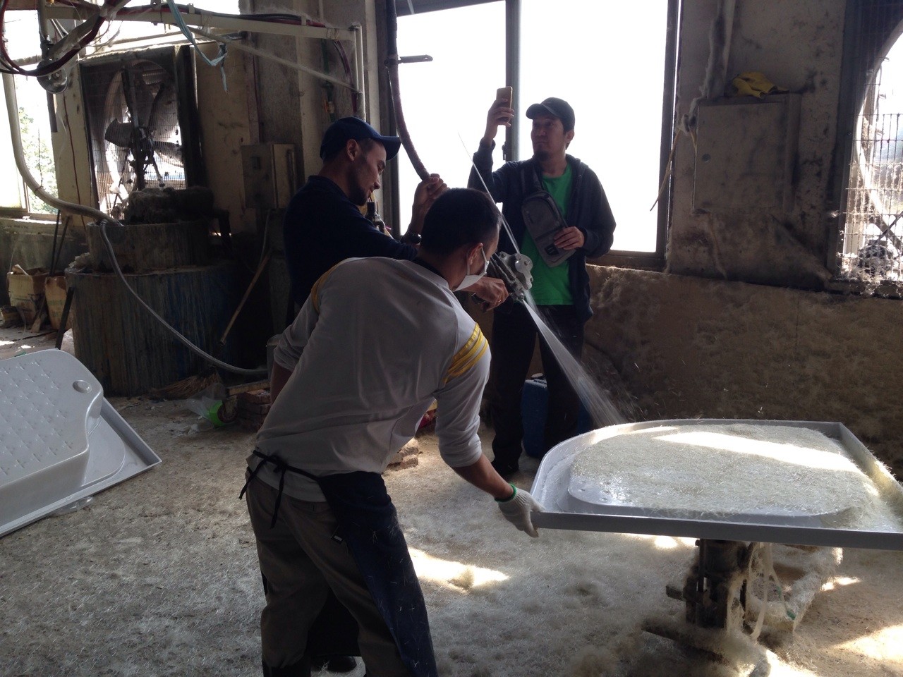 resin spray gun skills training--customer from Kazakhstan