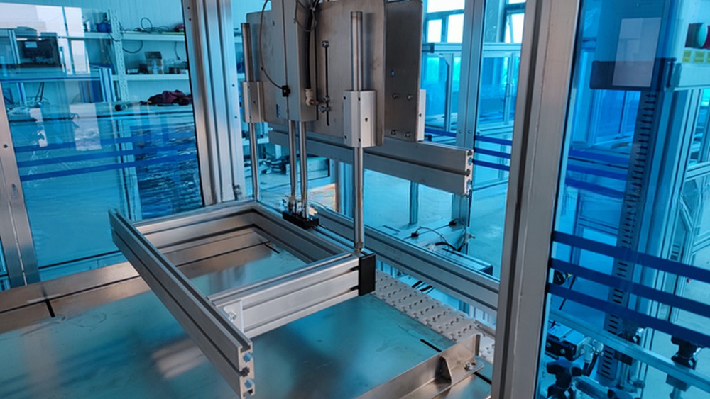 Technology Mineral Water Empty Bottle Bag Packing Machine for Customized Packaging