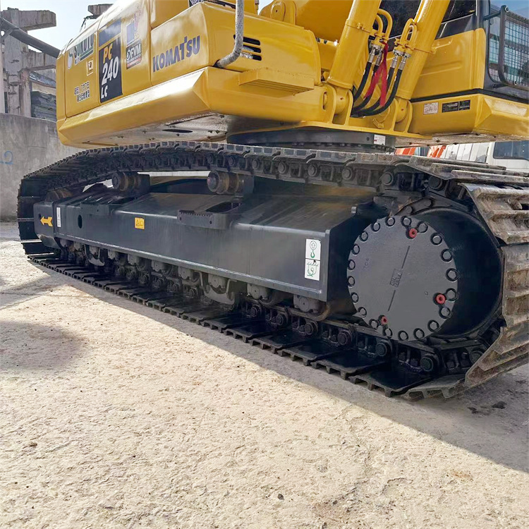 24ton Used Komatsu PC240-8 Crawler Excavator with 1.2m3 Bucket Capacity at Affordable
