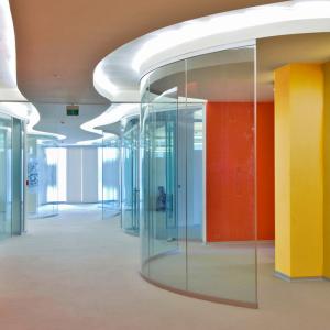 China Bend Round Tempered Curved Glass For Office House Partition wholesale