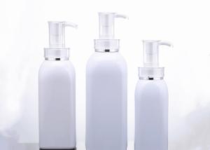 China 500ml White Pump Bottle with Gold Silver Line Cap Cosmetic Pump Bottle for Lotion Cream wholesale