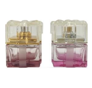 China Popular Empty Glass Spray Bottles , 30ml Luxury Glass Bottles For Women Gift wholesale