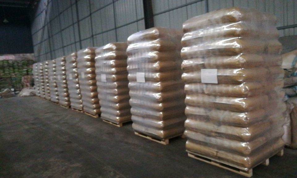 Organic Plus Fruit Tree Fertilizer For Banana Trees Care Light Yellow Powder Form