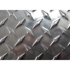 China 1060 3003 5052 6061 Aluminum Tread Plate Sheets Diamond Non-Slip 5 Bar wholesale