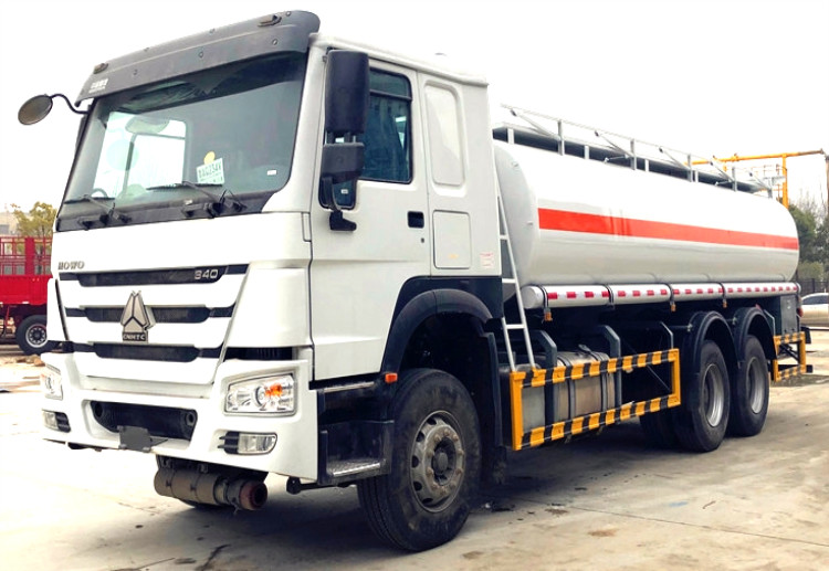 China SINOTRUK Oil Transport 6x4 20000L Fuel Tank Truck wholesale