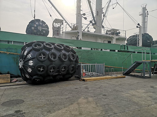 Dia 3000mm Yokohama Ship Floating Pneumatic Fender Integral Winding Durable