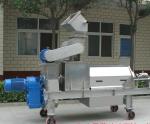 Fruit and vegetable juice extractor