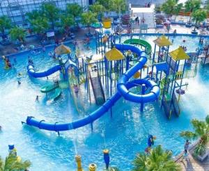 China Customized Playground Water Slide Medium Theme Park Aqua Tower wholesale