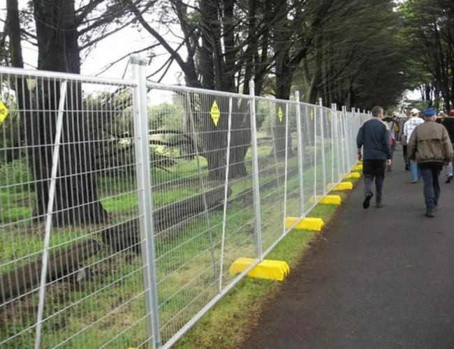 SGS Anticorrosion Pvc Coated Wire Mesh Panels Canada Temporary Fencing Panel