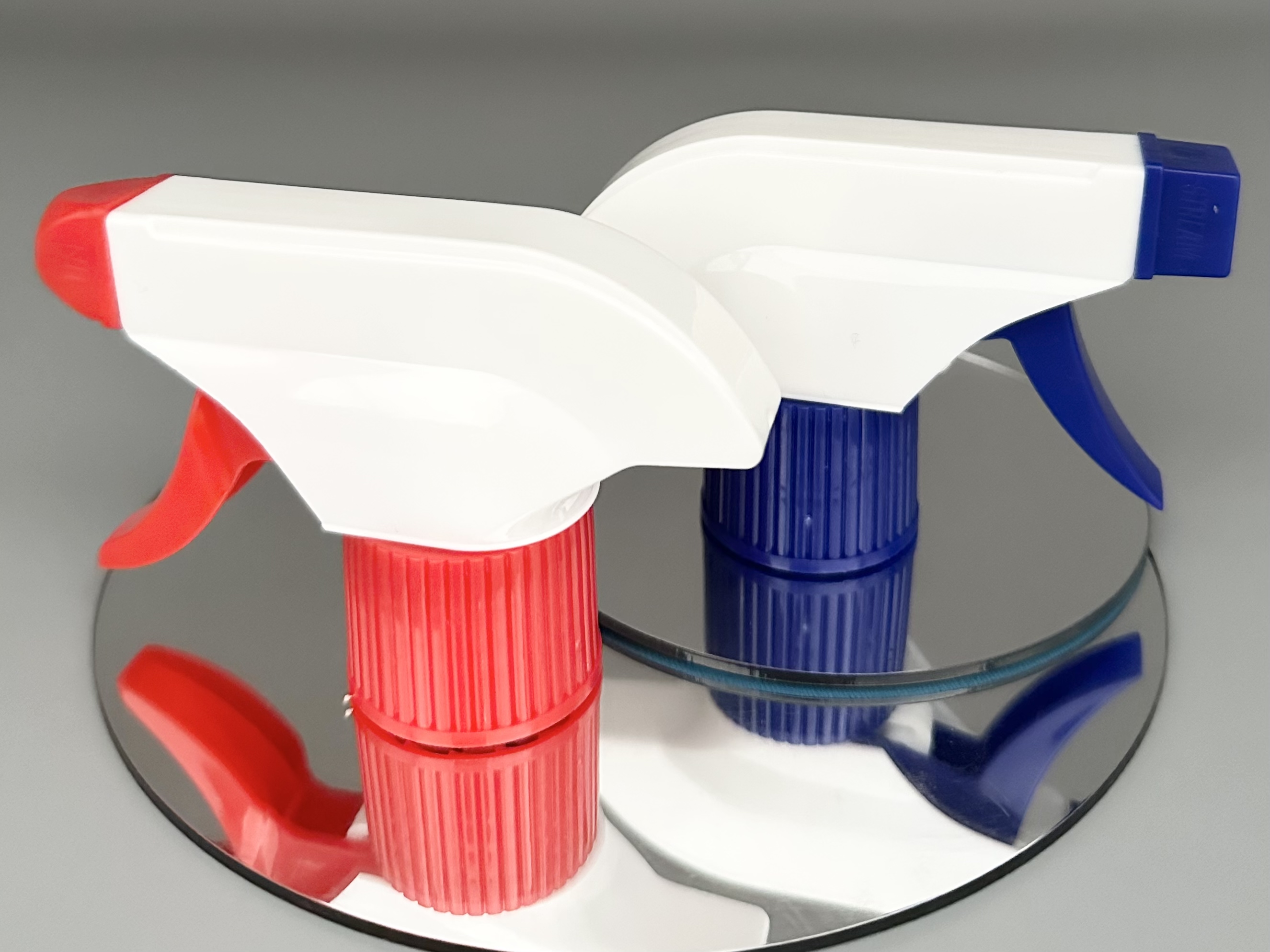 Non Spill Plastic Colorful Trigger Sprayer Variety Shapes for Home Cleaning Efficiency