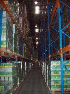 China Conventional Very Narrow Aisle Racking System High Density Warehouse Shelving wholesale