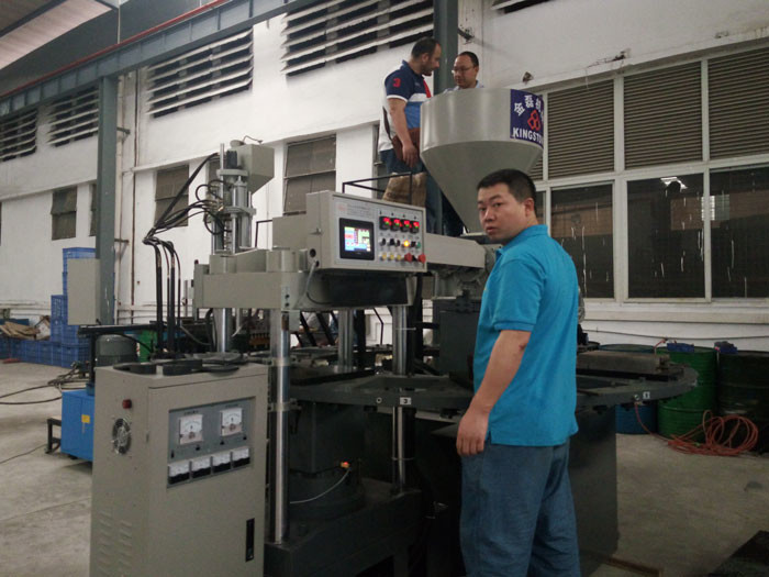 20 Stations Rotary 3 Color Automatic Plastic Sandals Shoes Making Machine