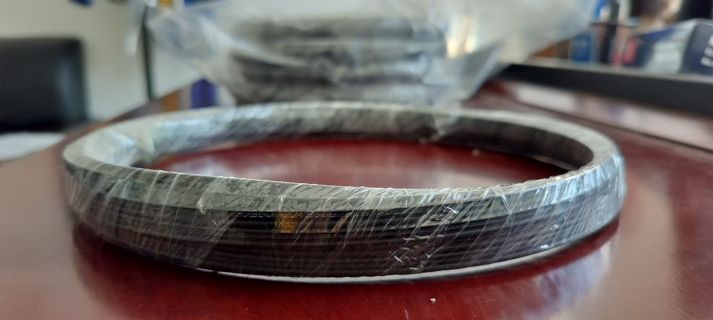 50/125μM Fiber Diameter Fiber Optic Patch Cable With Green And Blue Connector House In Black Colour