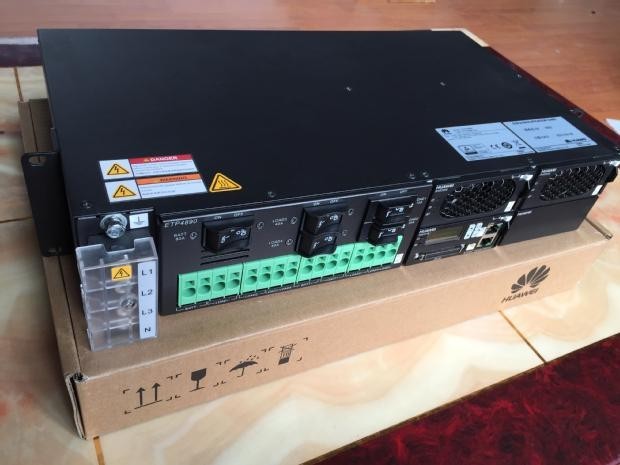 Huawei ETP4890-A2 Embedded High-Frequency Communication Switching Power Supply AC To DC 48V90A Configuration R4830G