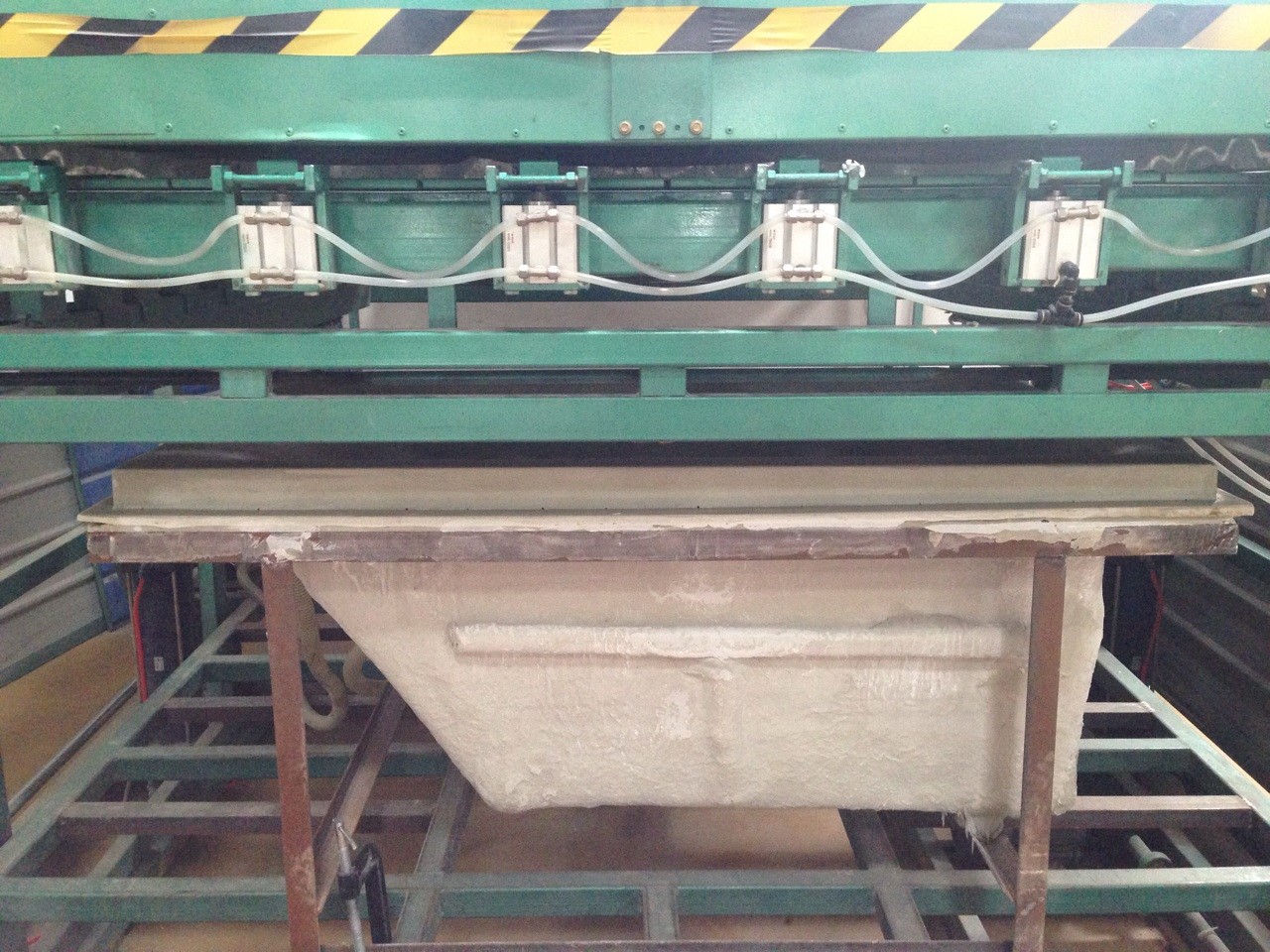 freestanding joint bathtub vacuum forming mould/mold in China
