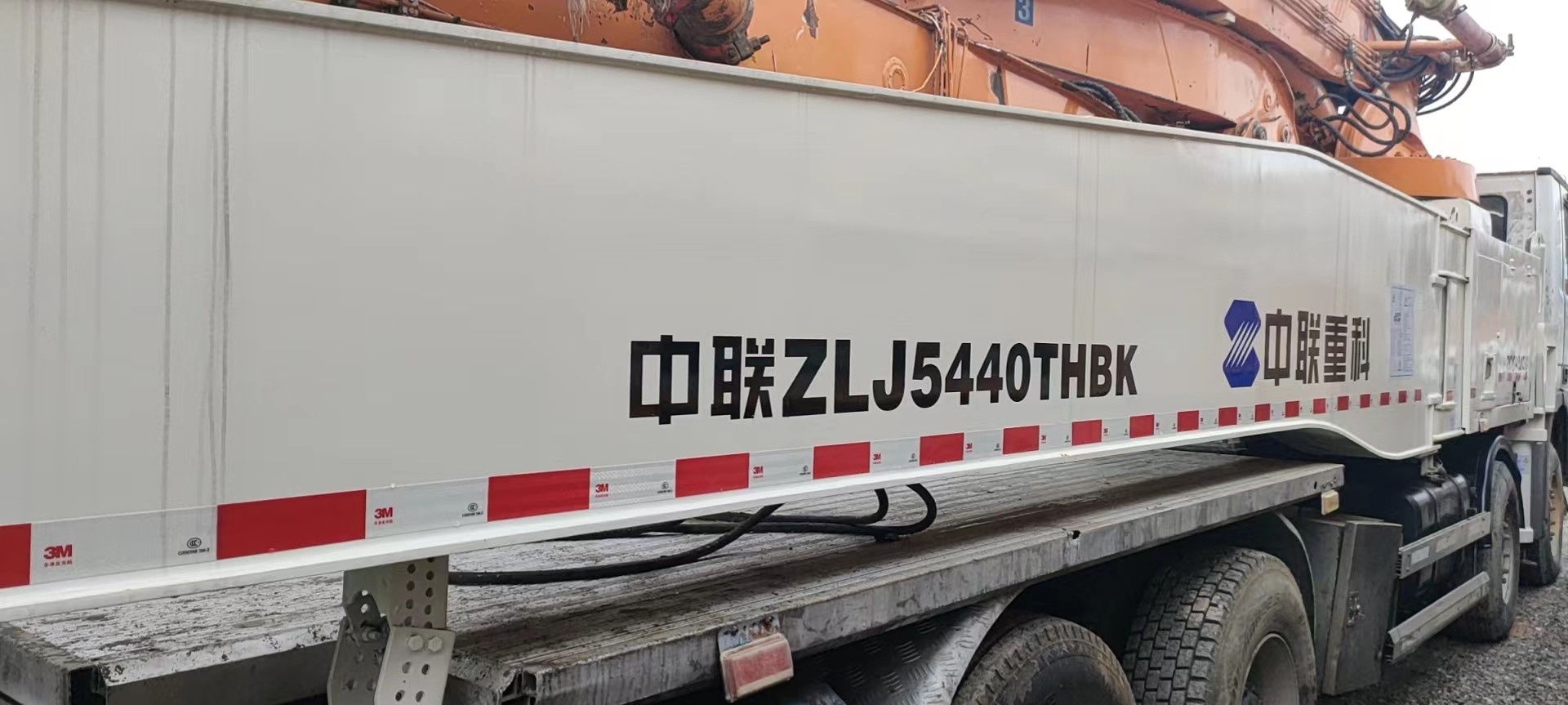 Sany Used Concrete Pump Truck 62m Truck Mounted Concrete Pump Second Hand