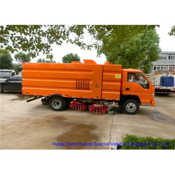 FORLAND Vacuum Broom Road Sweeper Truck / Small Mobile Street Sweeper