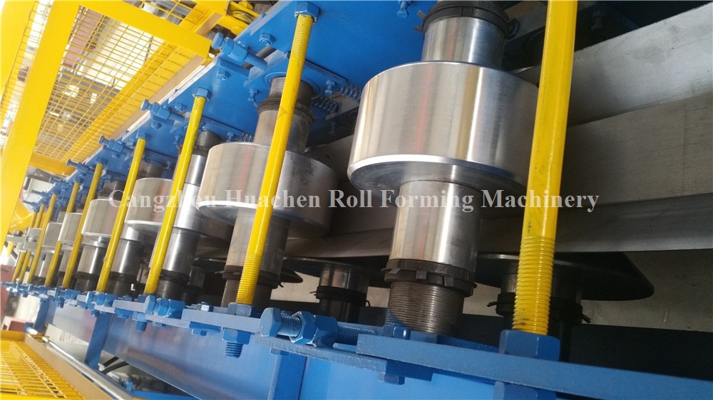 Automatic 80 to 300 mm adjusting c z purlin interchangeable roll forming machine