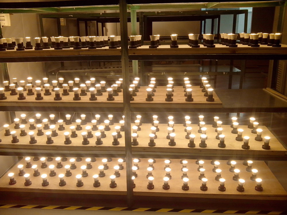 7W e27 indoor led bulb manufacturing plant