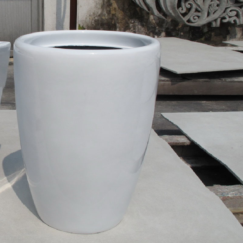 Customizable Fiberglass Flower Planters For Outdoor Gardening Decor