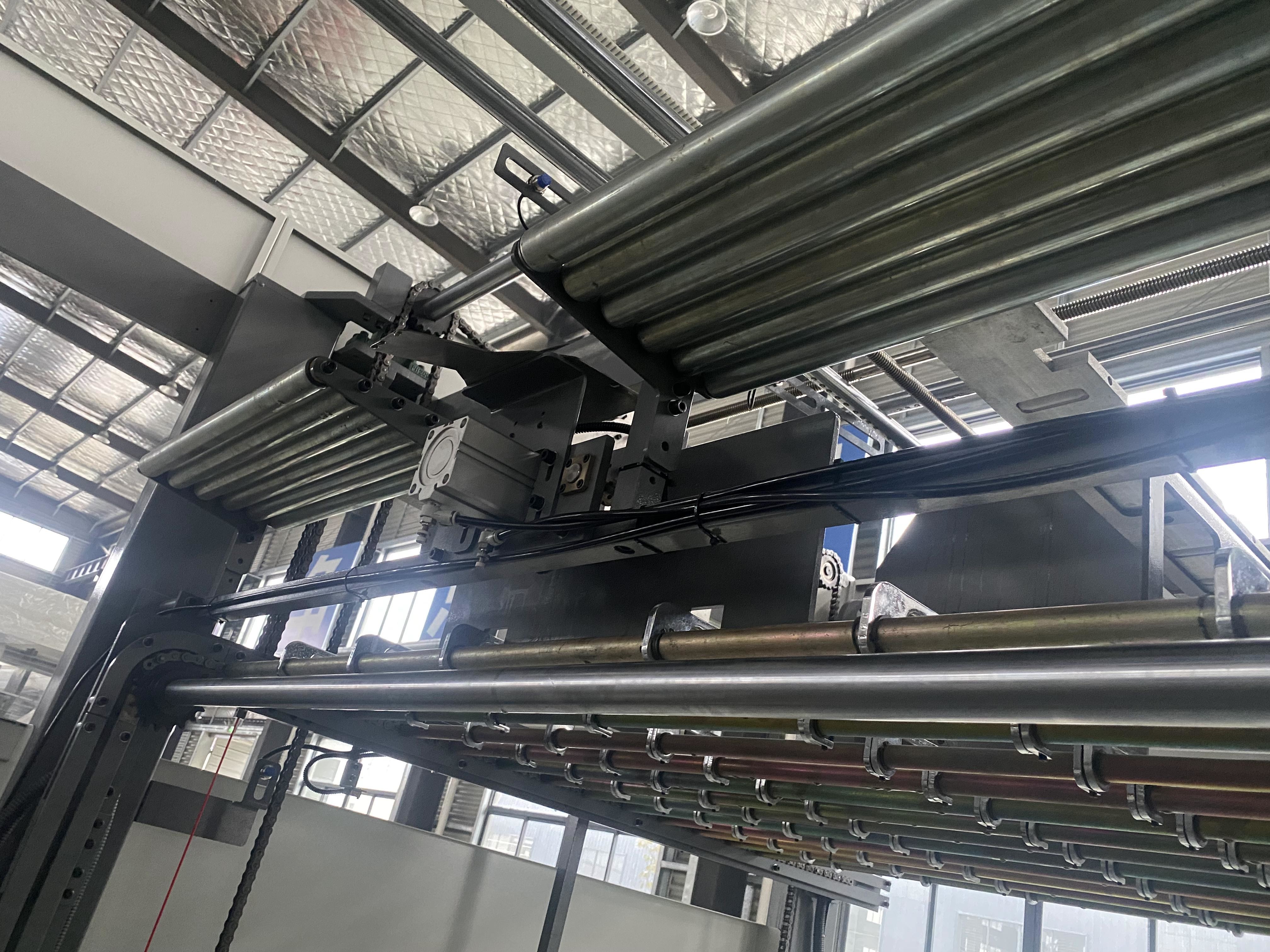 Automatic Servo Motor Litho Flute Laminator Machine Flip Flop Stacker