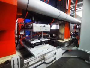 China Single Station 30l Automatic Bottle Blow Molding Machine 600 Bph Bottle Extrusion wholesale