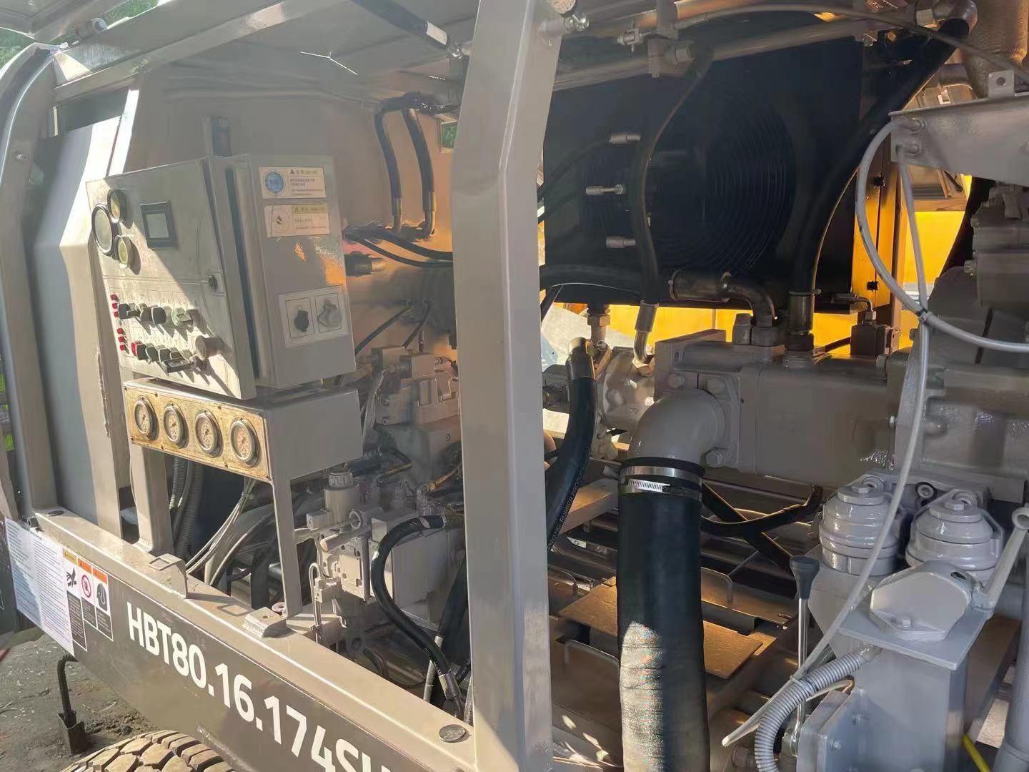 GS Used Concrete Trailer Pump Deutz Diesel Engine Concrete Stationary Pump