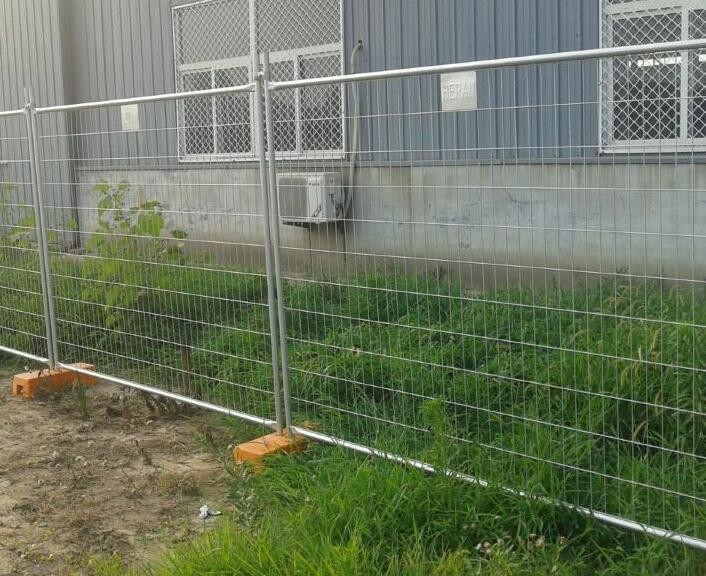 Anti Climb Temporary Barricade Fence , 1.8x2.4m Movable Temporary Fence