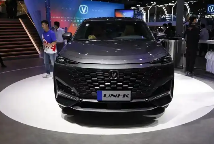 2023 Changan Uni-K 5-door 5-seat SUV 2.0T 233 horsepower Manual Copilot Seat Adjustment
