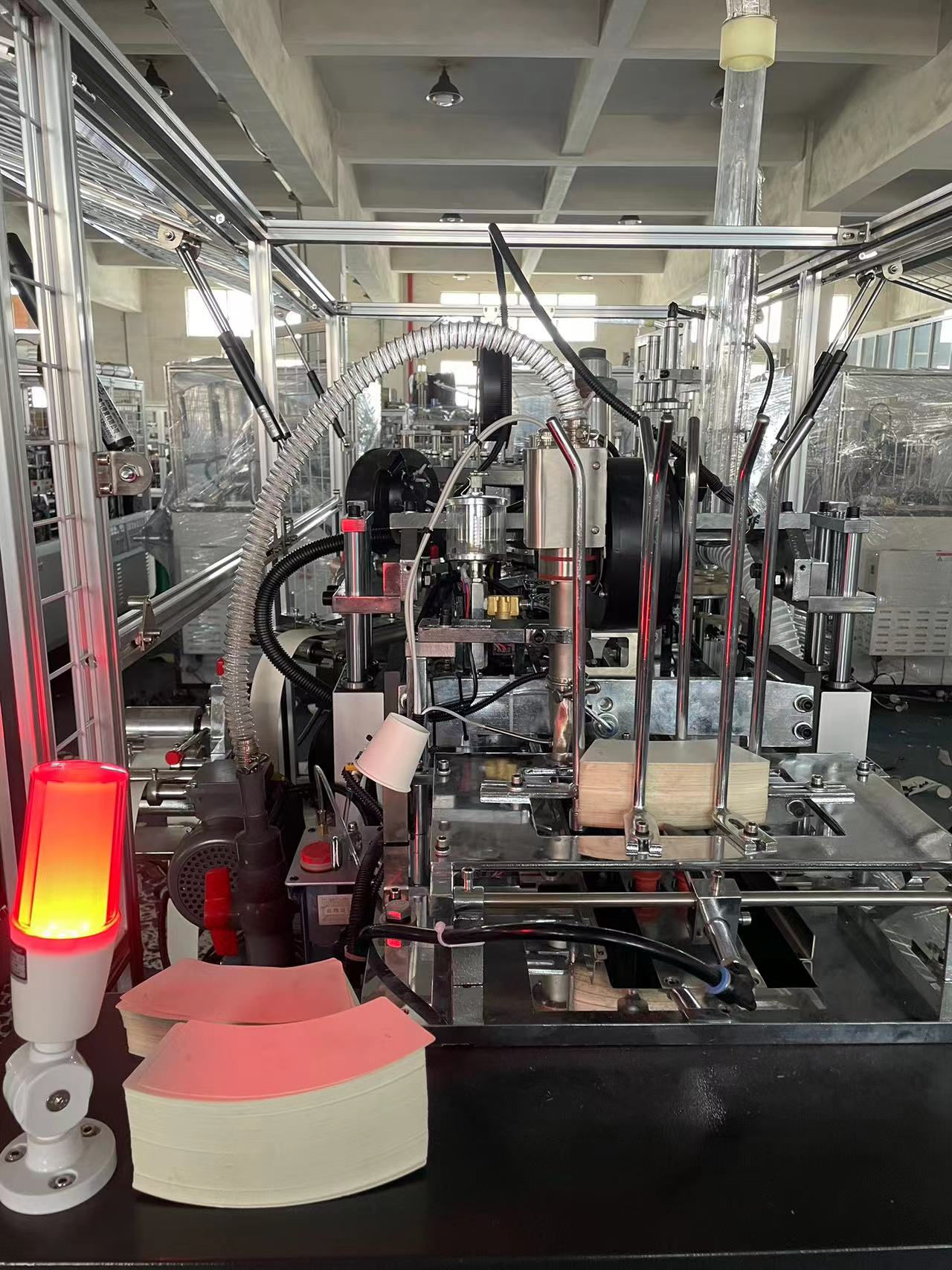 Manufacturers 5kw 100-110pcs/Min High Speed Double Wall Paper Cup Making Machine and Customized Service Offered
