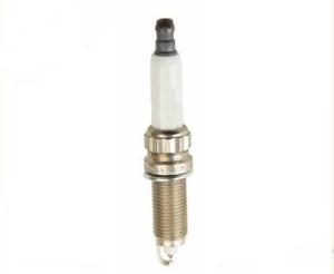 China BMW Auto Spark Plug Iridium Material 12120037582 Car Spare Parts wholesale
