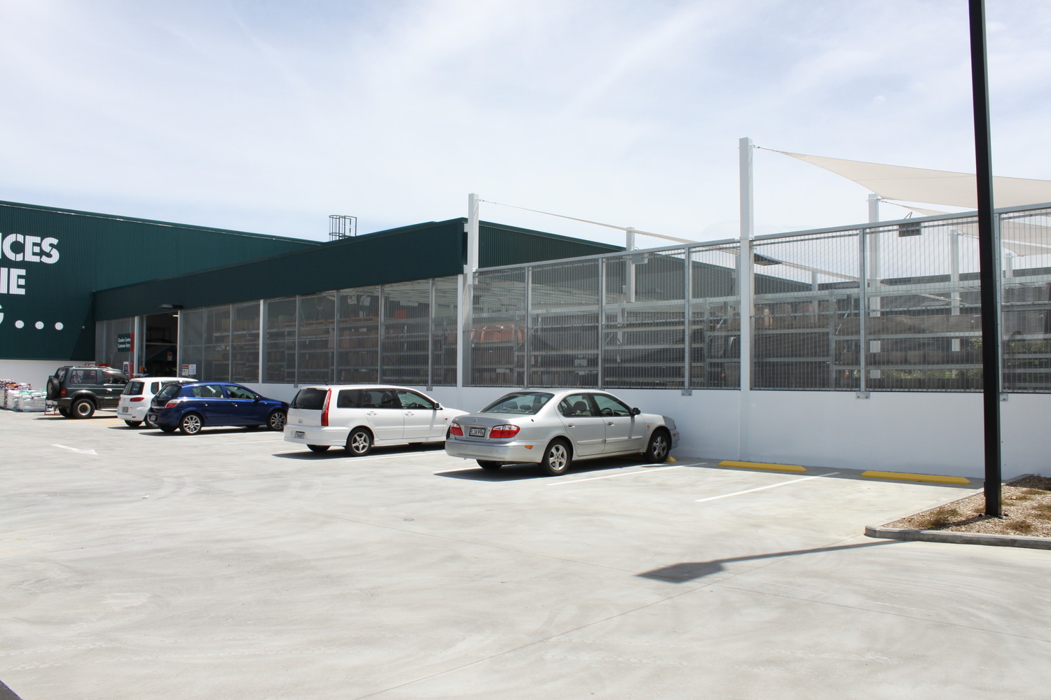 low price hot dipped galvanized prevent climb fence 358 anti climb fence