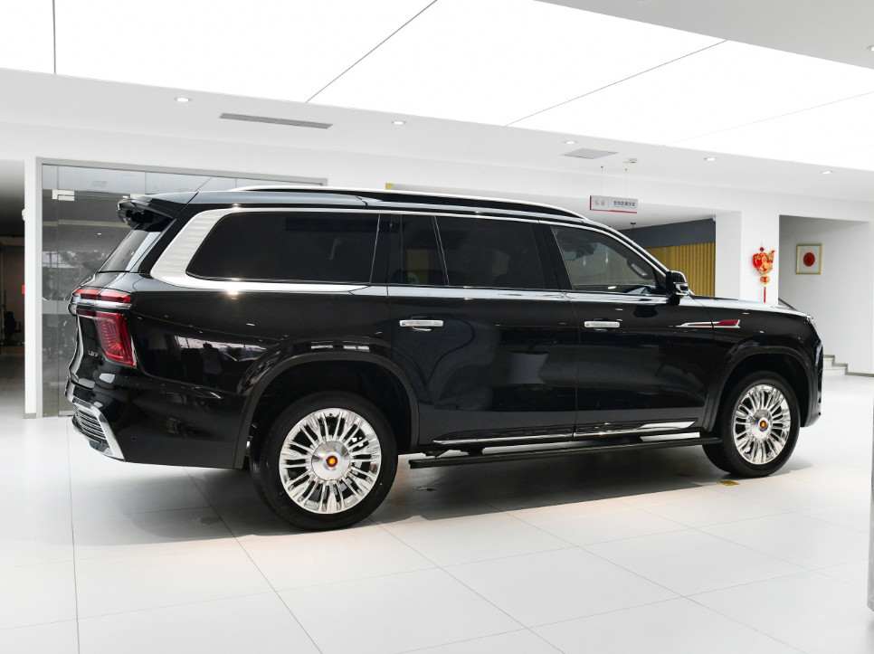 Hongqi S7 Sports Utility Vehicle 6 Seater 4 Seater SUV Gasoline