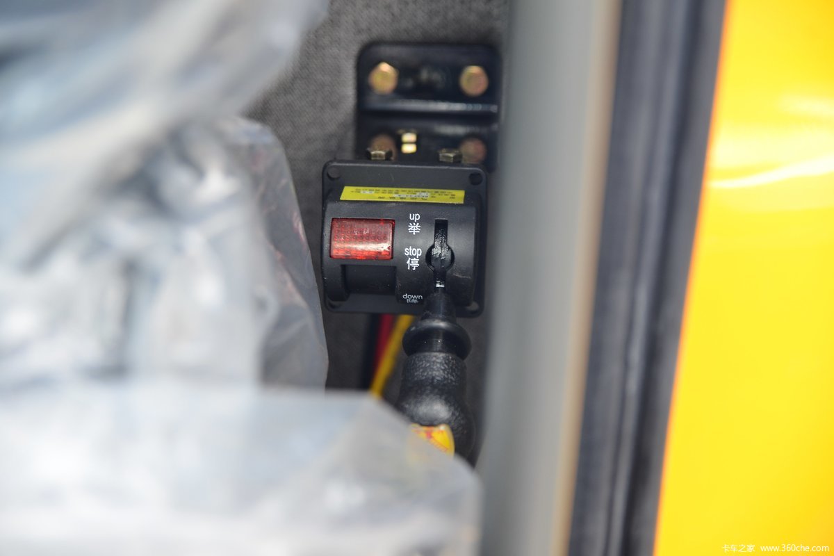 Manual Transmission Type Sinotruck Howo TX 400hp 6x4 Mining Dump Trucks for 2023 2024