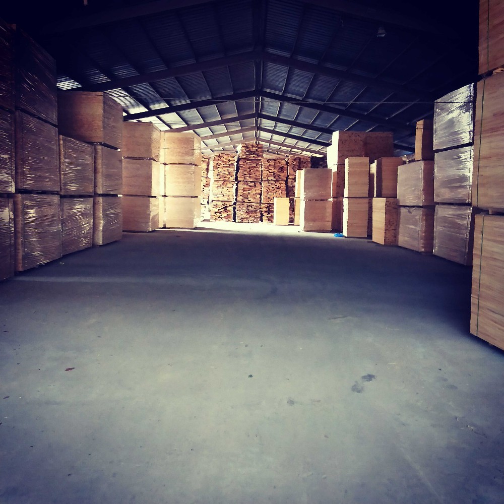 Natural Wood Color Or Carbonized Finish Solid Pine Wood Boards Pine Planks For Crafts