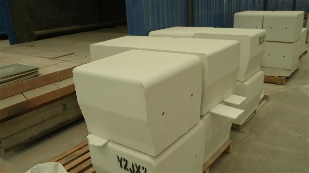Perfect High Abrasive Resistance High Purity 99% Corundum Refractory Brick High Alumina Fire Brick For Glass Kiln