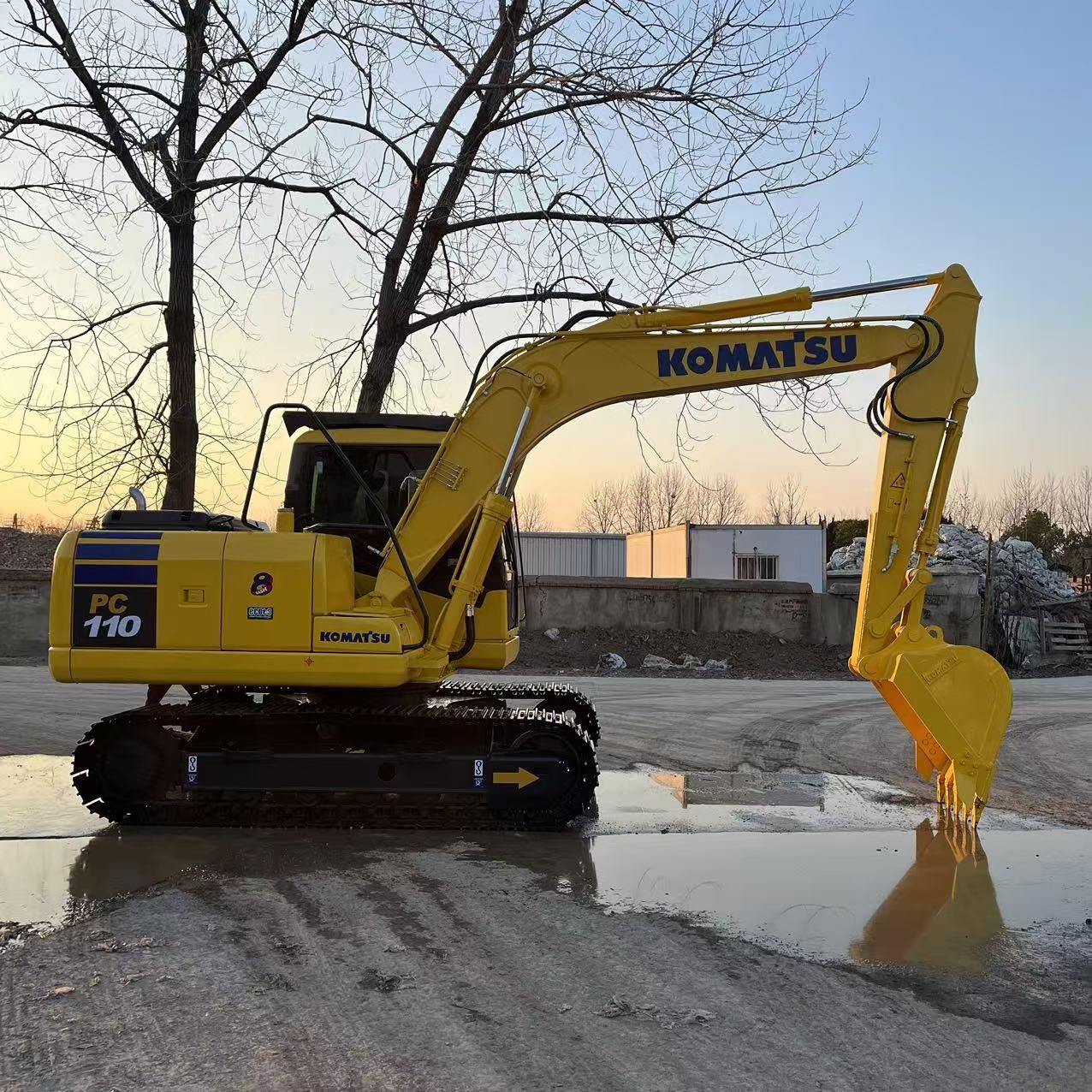 Japan Brand 11Ton Used Komatsu Excavators Secondhand Heavy Equipment Machine Diggger