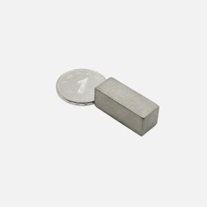 China SmCo Magnet Curie Temperature 700-800°C Tolerance 0.1mm Brittle Mechanical Properties wholesale