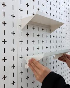 China Customized Metal Retail Wall Display Shelves Modular Display Racks Durable wholesale