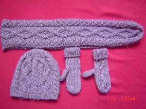 China Fashion scarf, hat&amp;gloves set wholesale