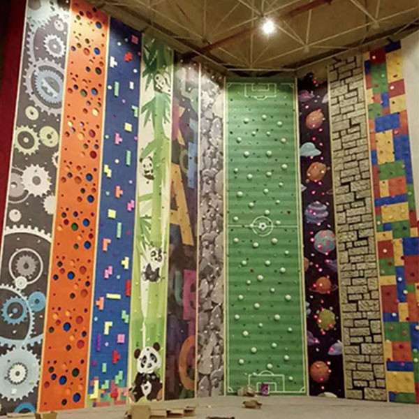 Artificial Backdrop Rock Climbing Wall Mixcolor PVC Material Pre Made