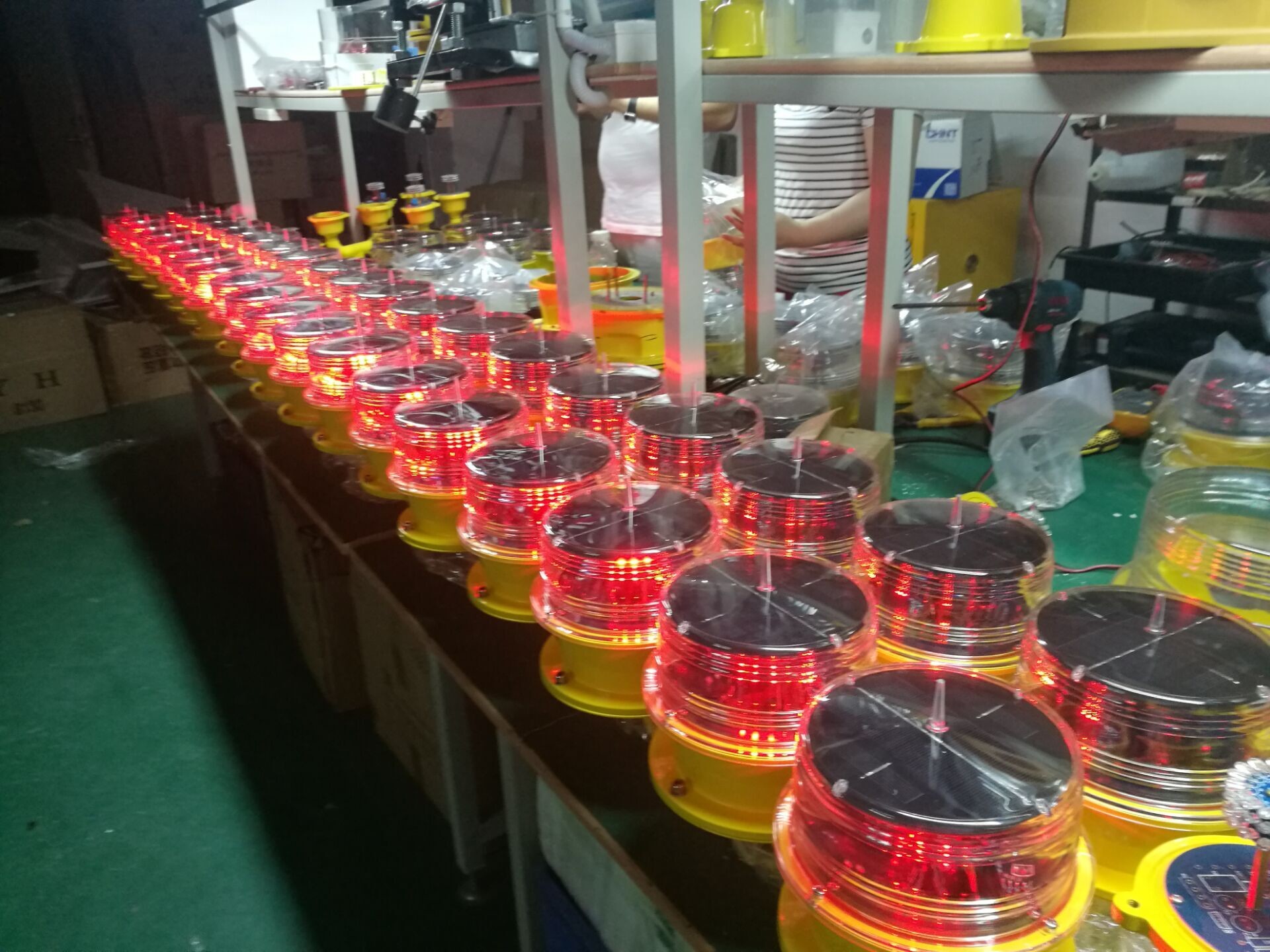 IR Remote Solar Powered Aviation Lights IALA Standred Build In Photo Cell Boat Lanterns