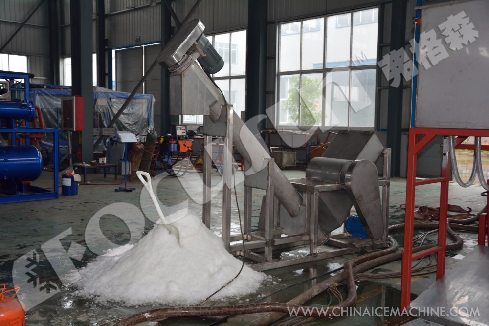 Focusun 100kg/min Block Ice Crusher with Screw Way Conveyor and 380v/50hz/3p Voltage