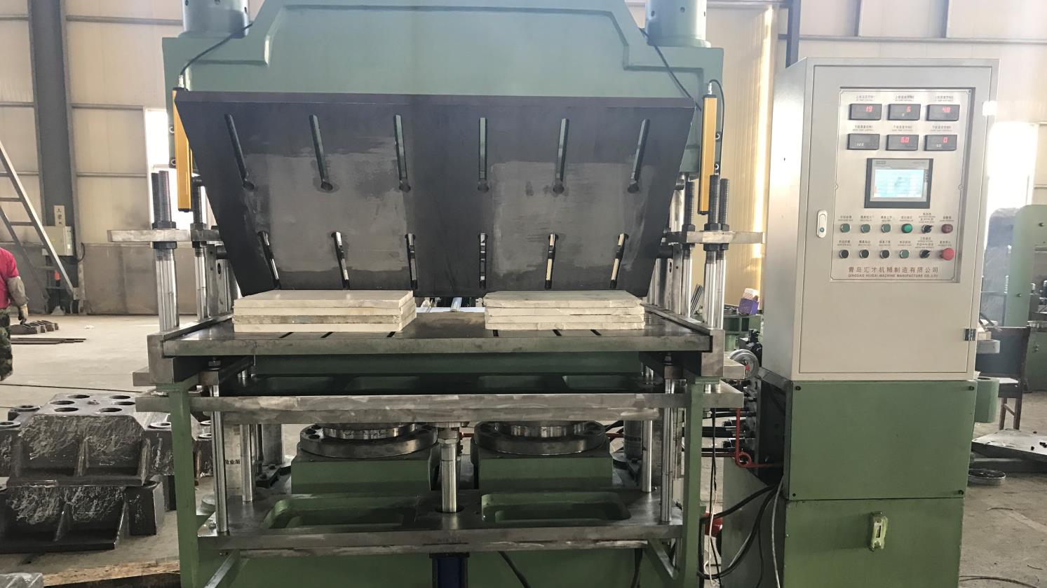 EVA Sheet Open Mixing Mill XK-550 with Front Roll Linear Speed of 28m/min