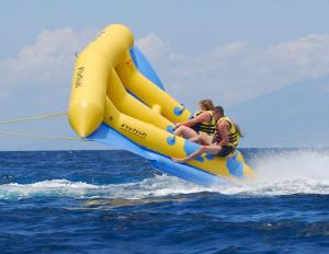 China Inflatable Fly Fishing/ Banana Boat /Water Floating Water Fun Ride For 6 Riders wholesale