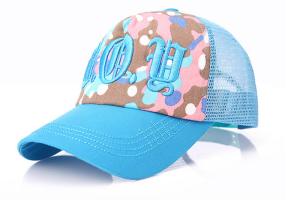 China 6 Panel Blue Mesh Baseball Caps Fashion Style Good Air Permeability For Outdoor Activities wholesale
