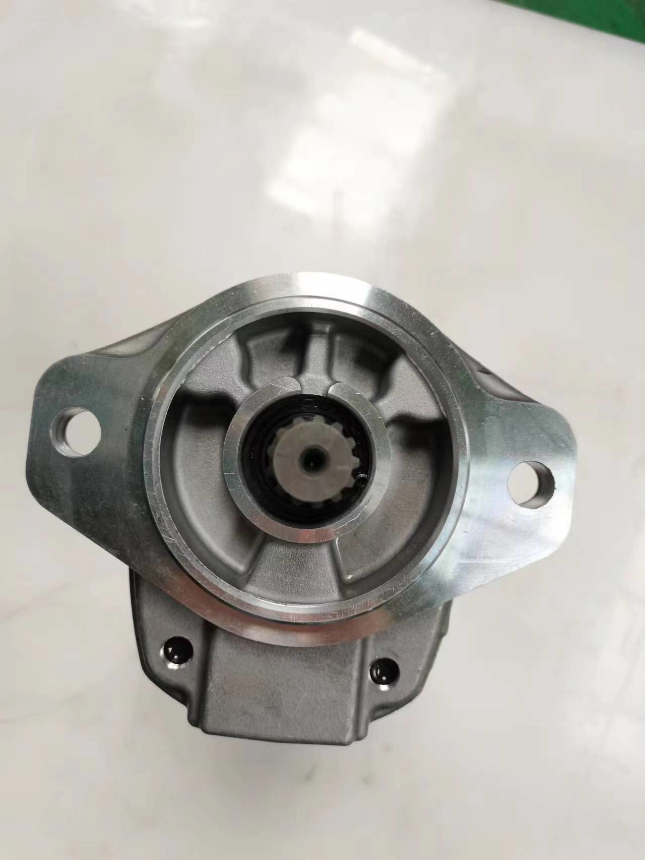 Forklift / Loader gear pump 705-52-20861 iron pump high quality TCM 20
