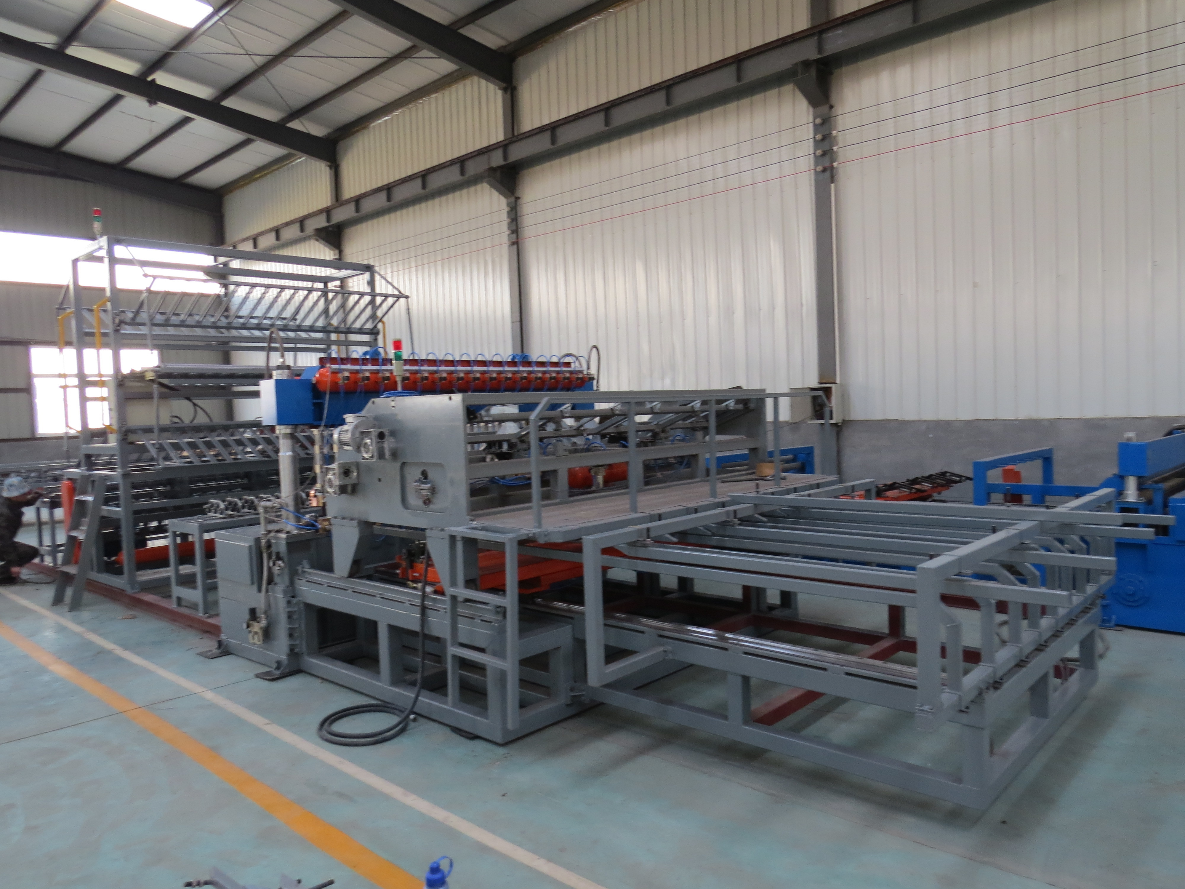 Electronic Control 415V Metal Sheet Folding Machine for 3D Fence mesh