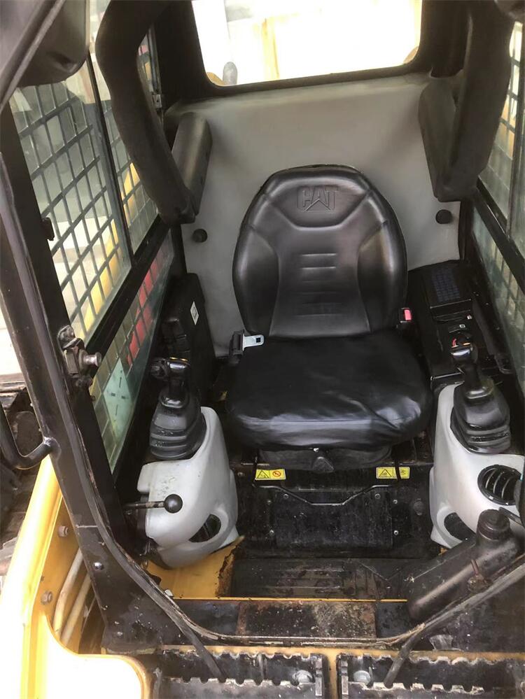 Cat226B3 Second Hand Road Sweeper with Original Hydraulic Pump in Trade