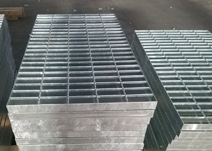 Hot Dip Galvanized Steel Walkway Grating 6mm Thickness Anti Theft